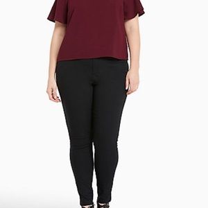 💕Torrid stretch black dress pant👠